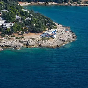 Rezort Horizont, Pula